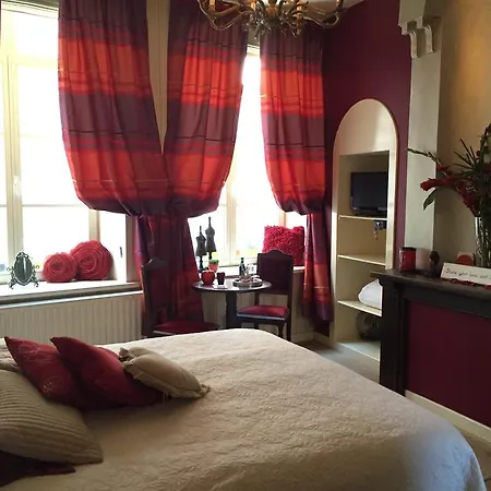 Con Ampere Bed and Breakfast 3*